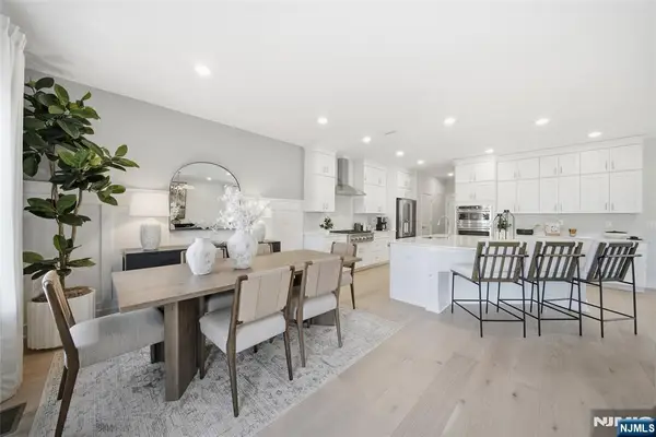 12 Belmont Place, Oakland, NJ 07036