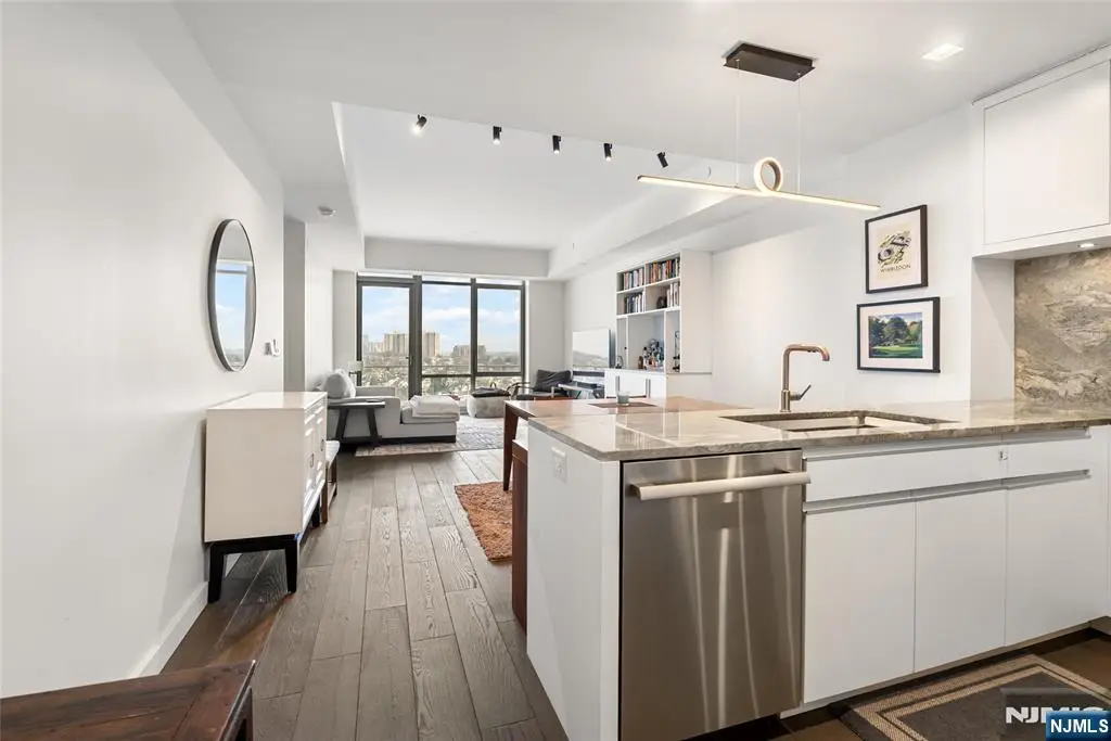 320 Adolphus Avenue PH 02, Cliffside Park, NJ 07010 - #1