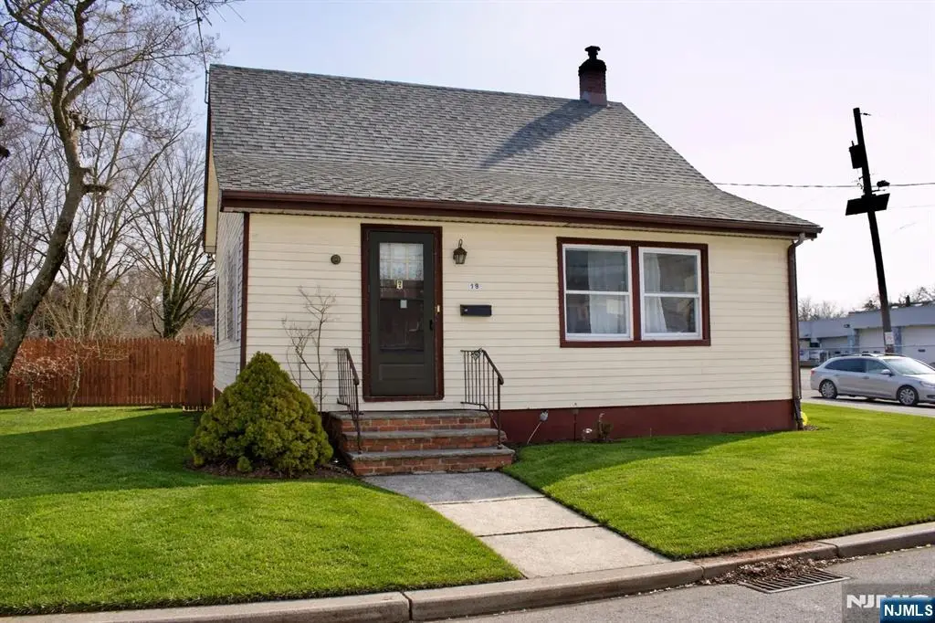 17-19 Dupont Street, North Plainfield, NJ 07060 - #1