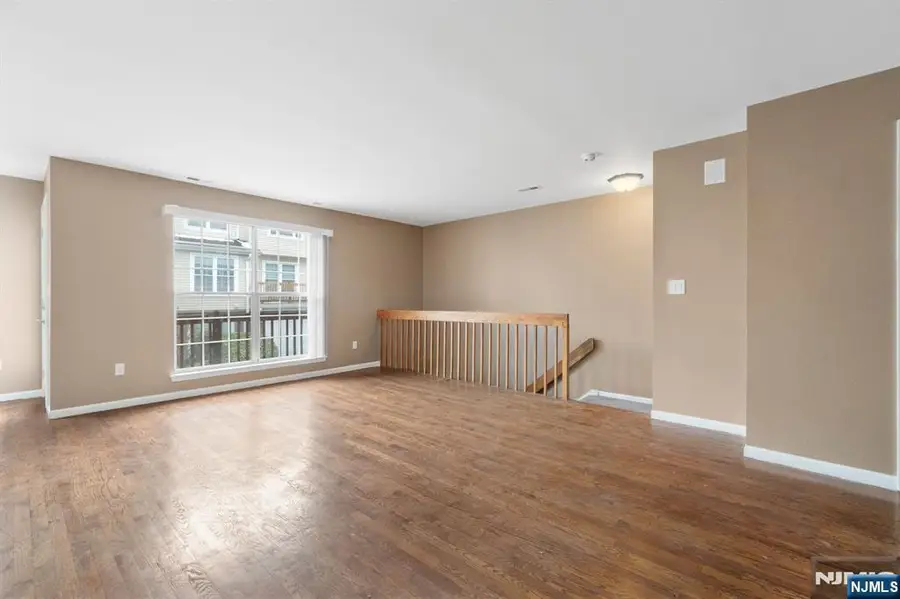 557 Ridge Lane 4220, Fort Lee, NJ 07024 - #3