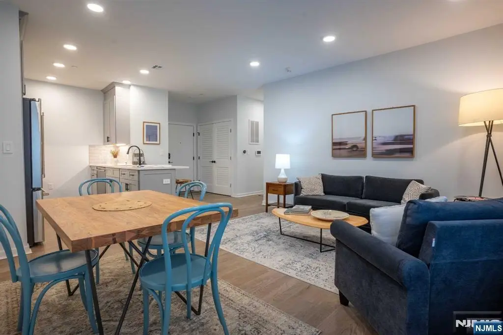 660 Bloomfield Avenue 403, Bloomfield, NJ 07003 - #1