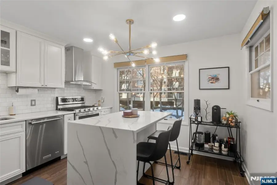 21 Grand Cove Way, Edgewater, NJ 07020 - #2