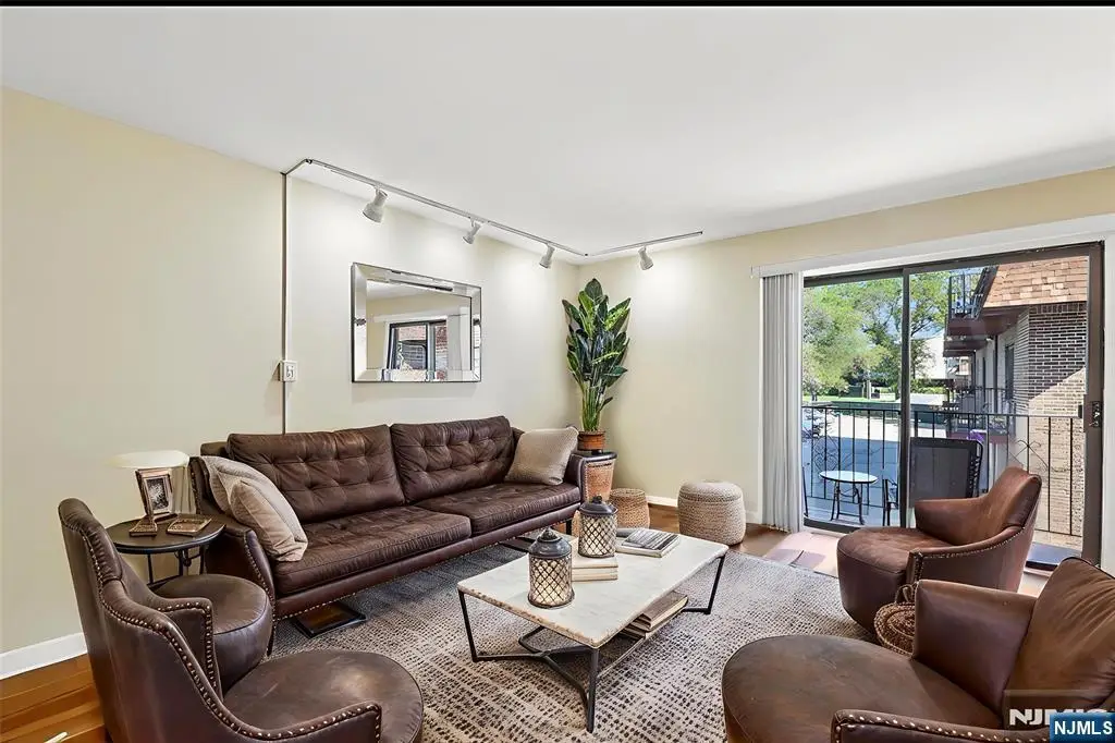 825 Riverside 204, Lyndhurst, NJ 07071 - #1