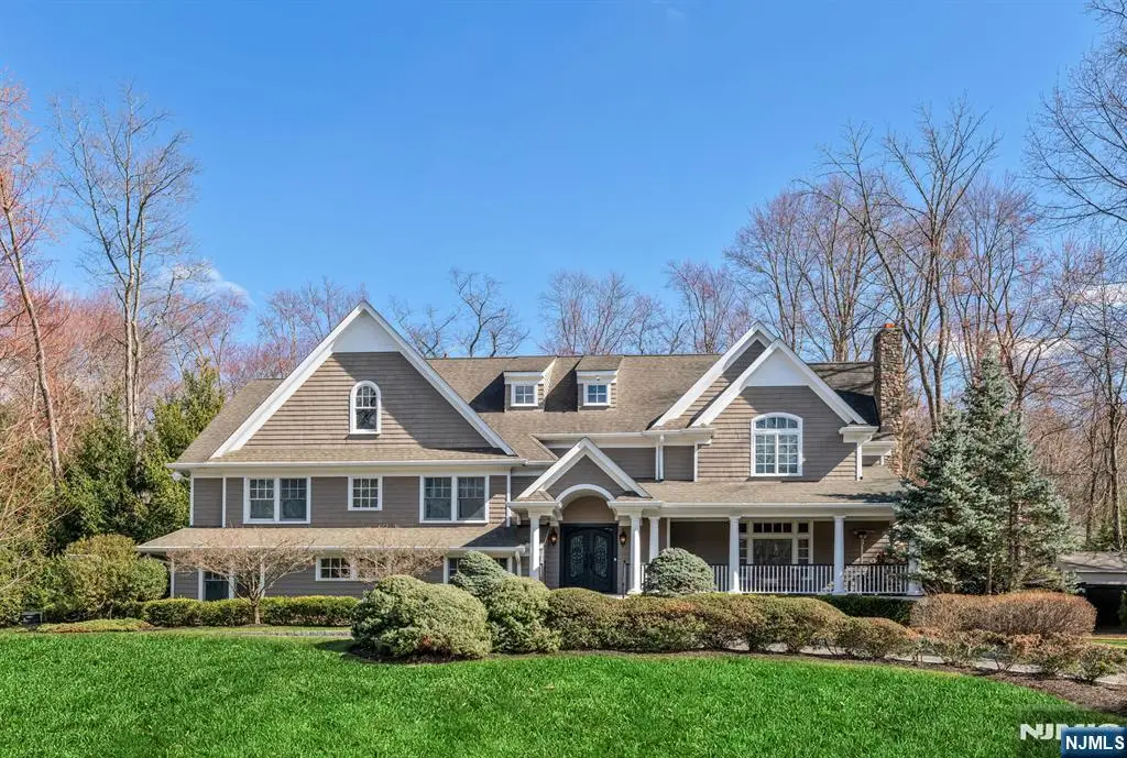 36 Clearwater Drive, Ho Ho Kus, NJ 07423 - #1