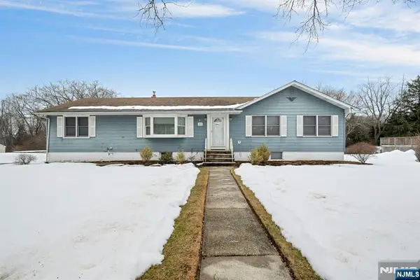 48 Deerfield Road, Wayne, NJ 07470