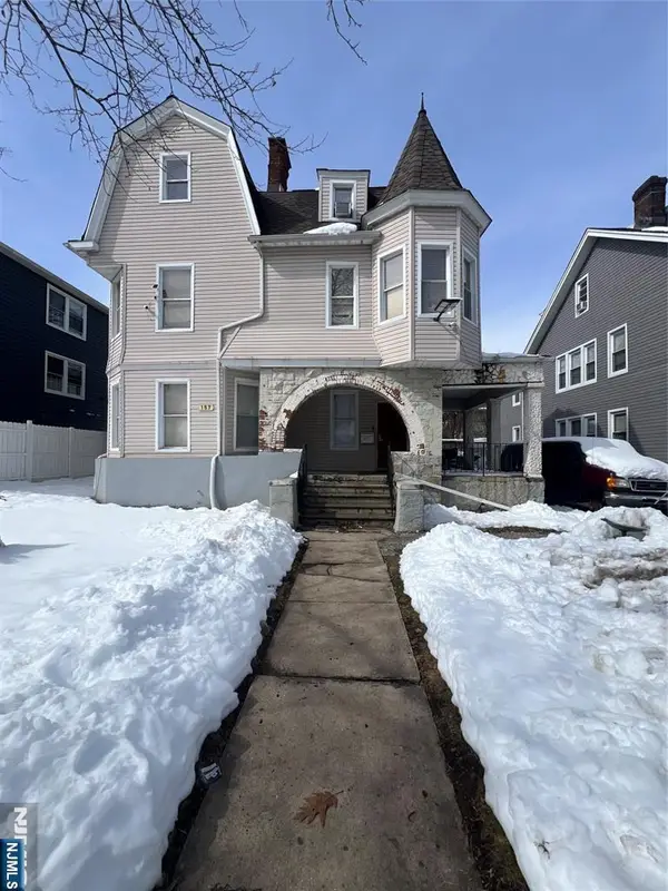 157 14th Street, East Orange, NJ 07017