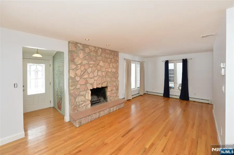 14 Little Lane, Lower Berkshire Valley, NJ 07885 - #2