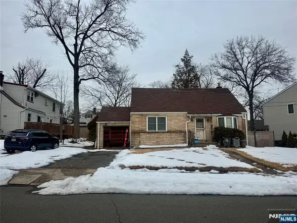 15 Wyckoff Terrace, Fair Lawn, NJ 07410