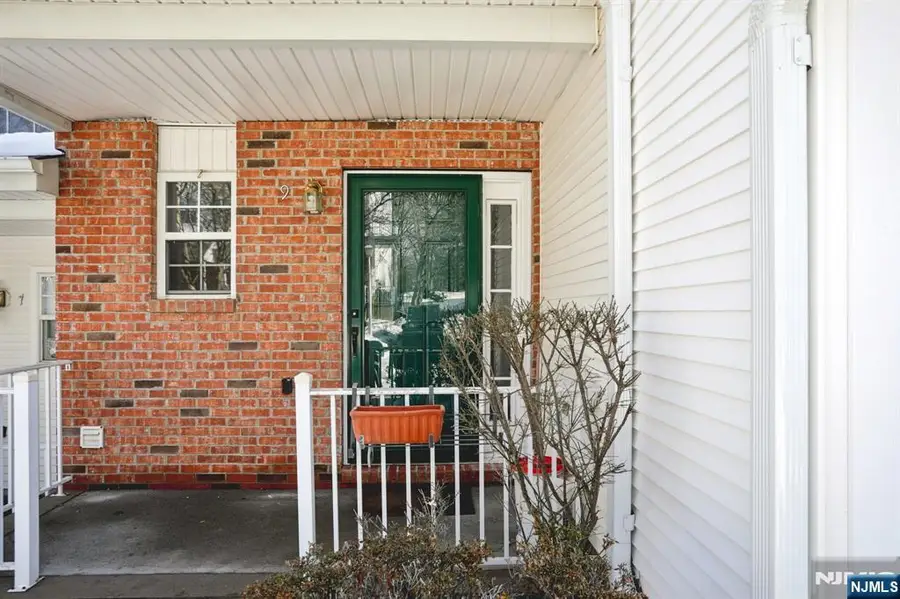 9 Maple Lane, Mount Arlington, NJ 07856 - #2