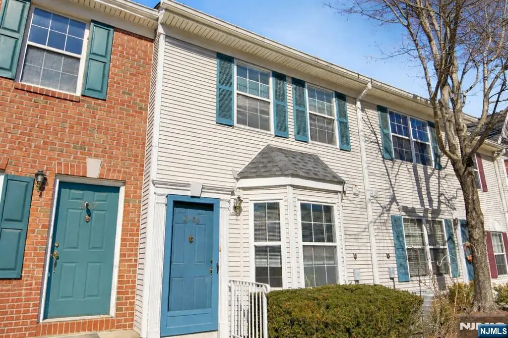 2106 Henry Court, Mahwah, NJ 07430 - #1