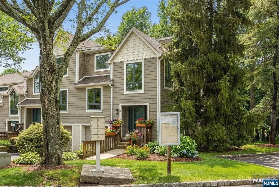 61 Mill Pond Road, Woodland Park, NJ 07424 - #2