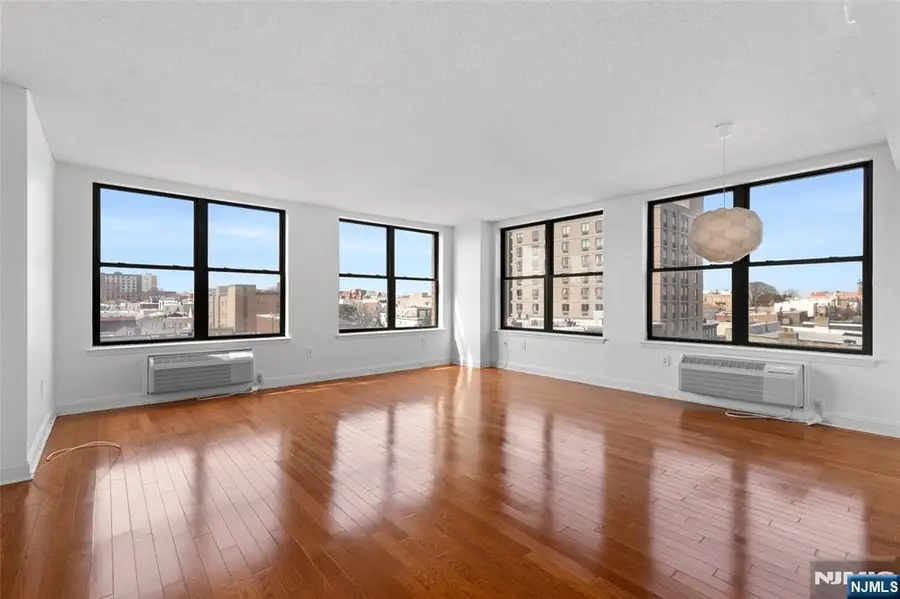 4301 Park Avenue 6D, Union City, NJ 07087 - #3