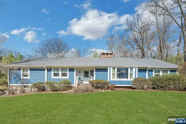 379 W Shore Drive, Wyckoff, NJ 07481