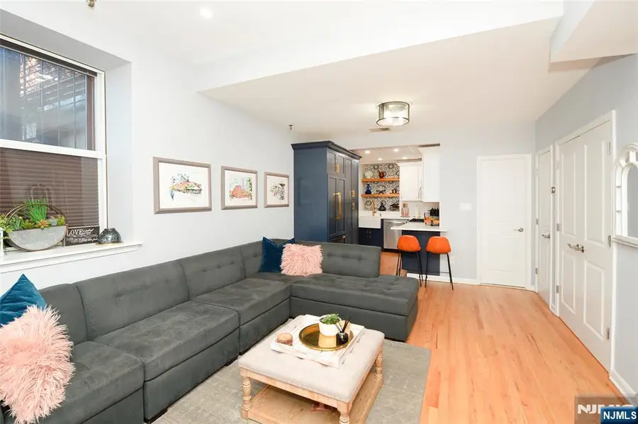 186 Wayne Street 119, Jersey City, NJ 07302 - #3