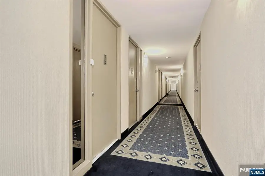 3 Horizon Road 1432, Fort Lee, NJ 07024 - #3