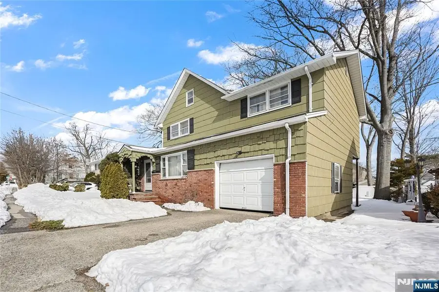 15 Garden Street, Bergenfield, NJ 07621 - #2