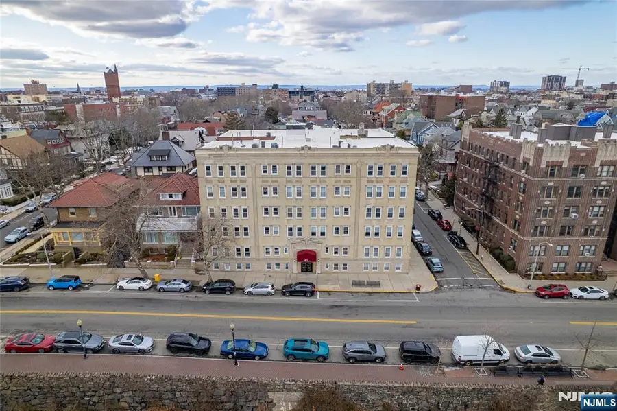 875 Boulevard E 35, Weehawken, NJ 07086 - #2