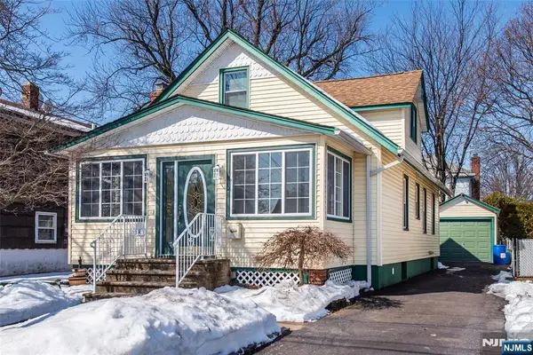 18 Johnson Street, Clifton, NJ 07014