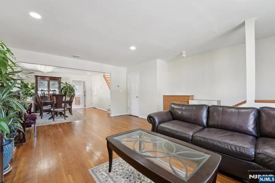 1670 Maple Street, Fort Lee, NJ 07024 - #2