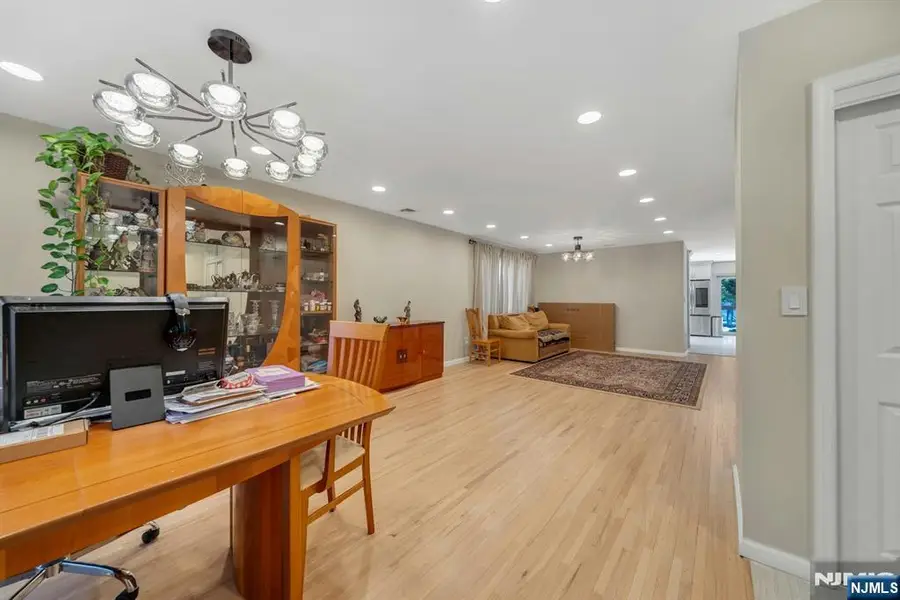 573 Kearney Avenue C0573, Cliffside Park, NJ 07010 - #3