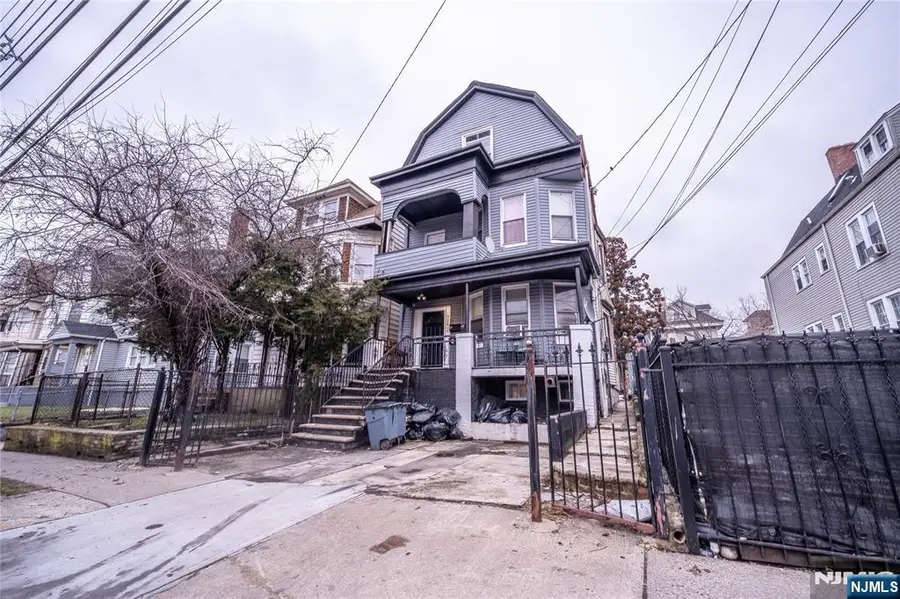 924 Grove Street, Irvington, NJ 07111 - #2