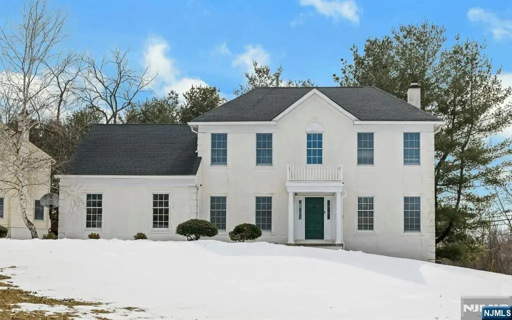 48 Glen Eagles Road, Washington, NJ 07882 - #1