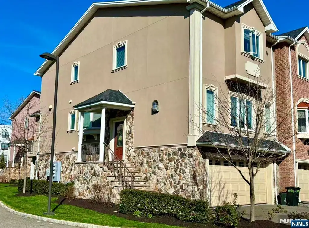 25 Jacobs Landing Way, Secaucus, NJ 07094 - #1