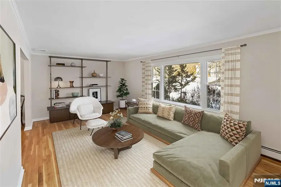 18 Kings Court, Woodcliff Lake, NJ 07677 - #2