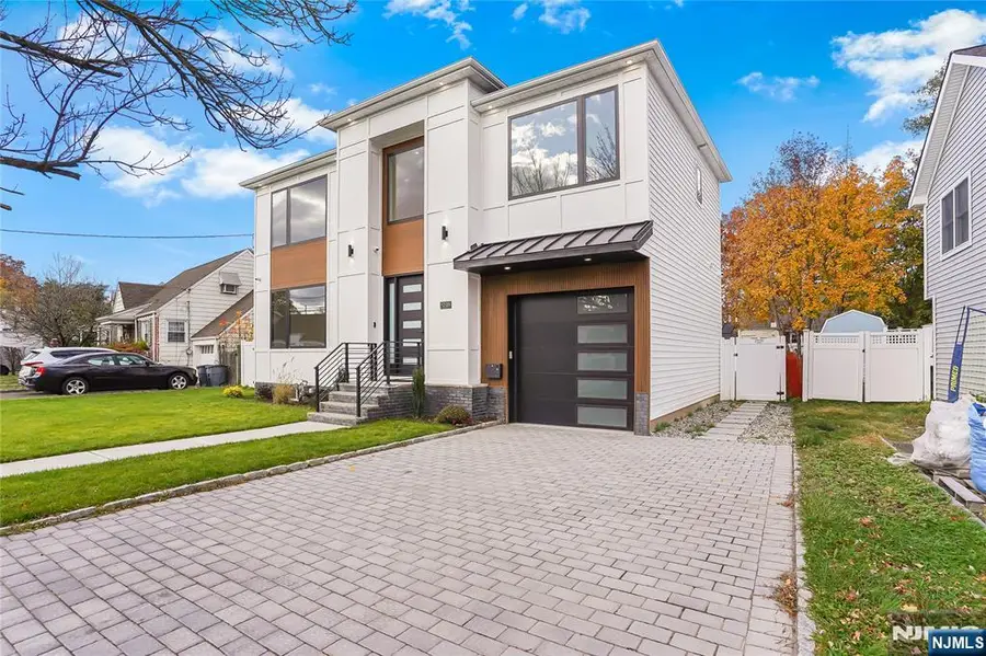 12-25 Eastern Drive, Fair Lawn, NJ 07410 - #2