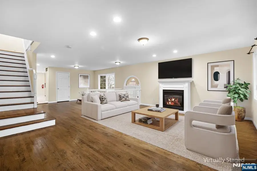 12 Liberty Court, Secaucus, NJ 07094 - #2