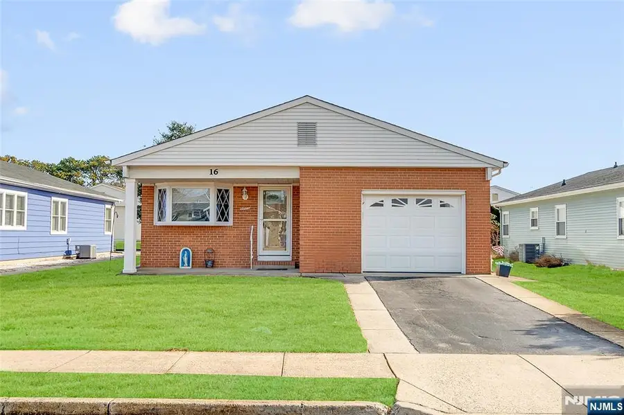 16 Calalou Court, Toms River, NJ 08757 - #2