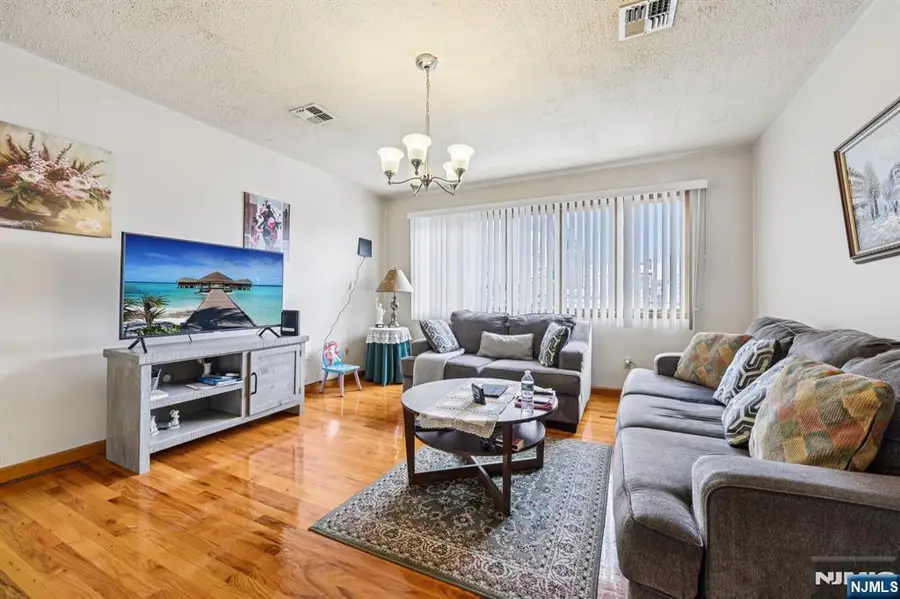 297 Kinney Street, Newark, NJ 07105 - #2