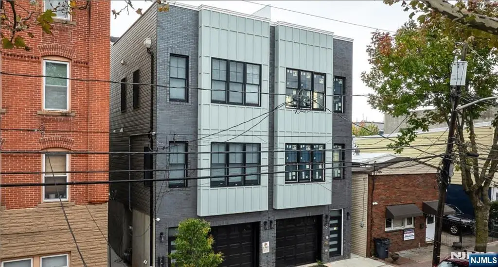 40 Wright Avenue, Jersey City, NJ 07306 - #1