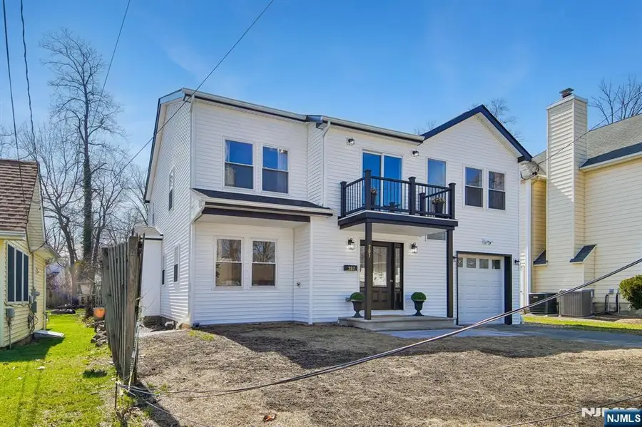 207 Lake Shore Drive, Lake Hiawatha, NJ 07034 - #3