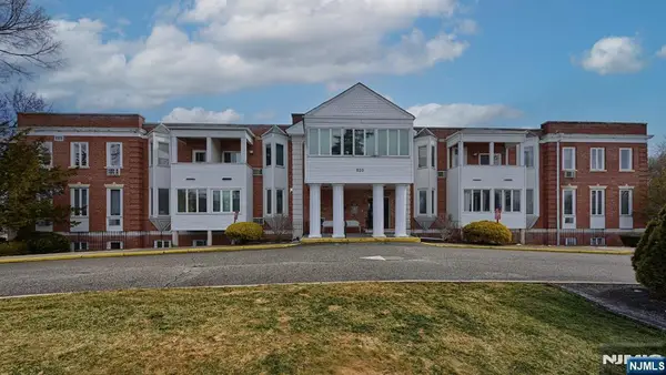 520 Newark Pompton 222, Pequannock Township, NJ 07444