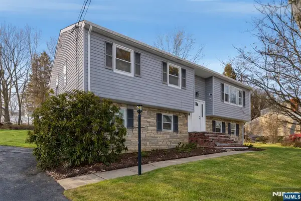 6 Brookside Avenue, Hackettstown, NJ 07840