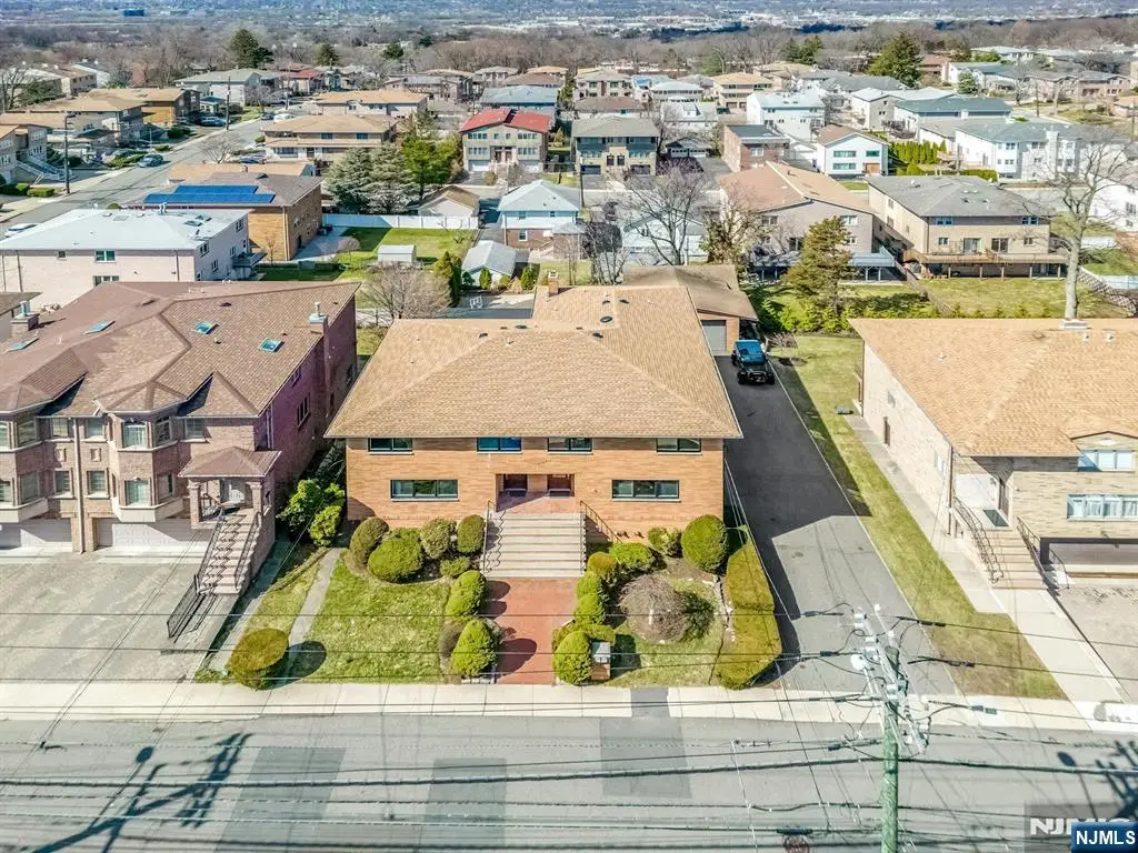 2413 Hammett Avenue, Fort Lee, NJ 07024 - #1