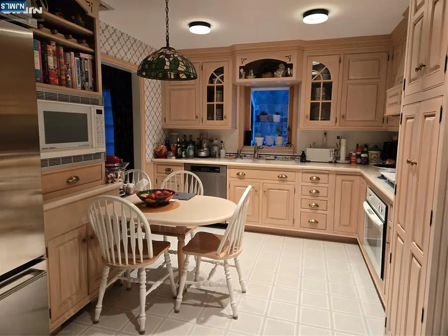 19 Berkeley Terrace, Livingston, NJ 07039 - #2