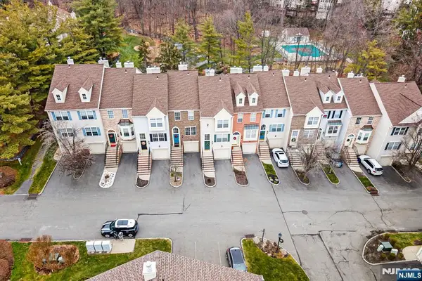 900 Somerset Court, Ramsey, NJ 07446