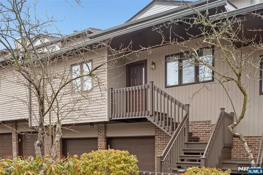 22 Peach Hill Court, Ramsey, NJ 07446 - #3