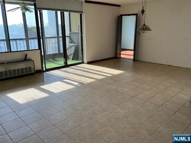 300 Winston Drive 502, Cliffside Park, NJ 07010 - #3