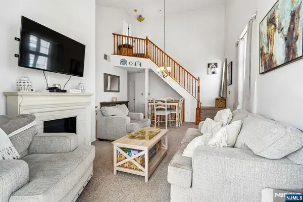 1317 Paddington Road, Mahwah, NJ 07430