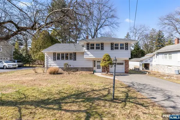 72 Kline Street, Harrington Park, NJ 07640