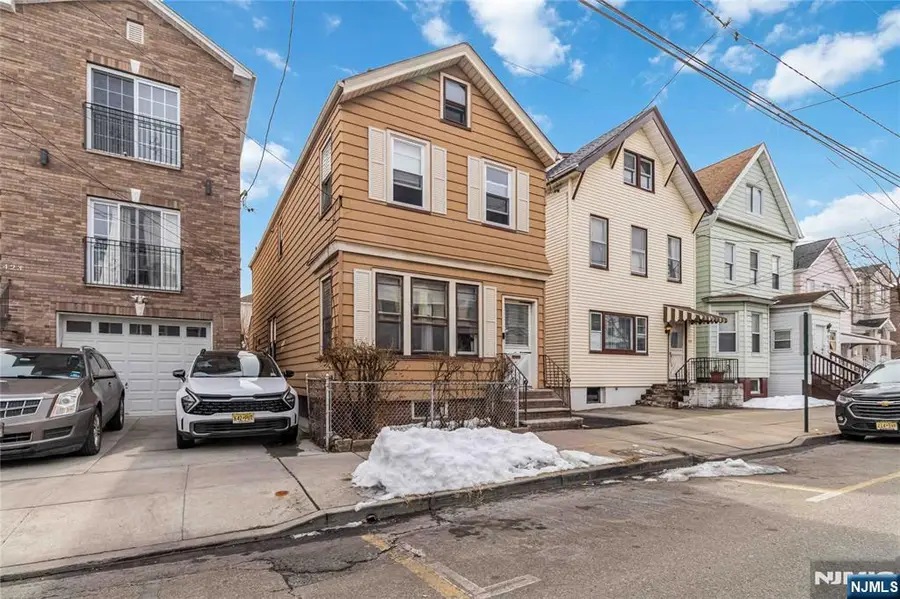 421 Central Avenue, Harrison, NJ 07029 - #2