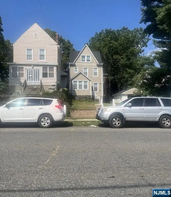 210-212 Temple Street, Paterson, NJ 07522 - #3