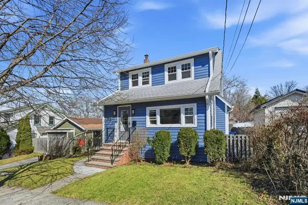 33 Beechwood Avenue, Bogota, NJ 07603