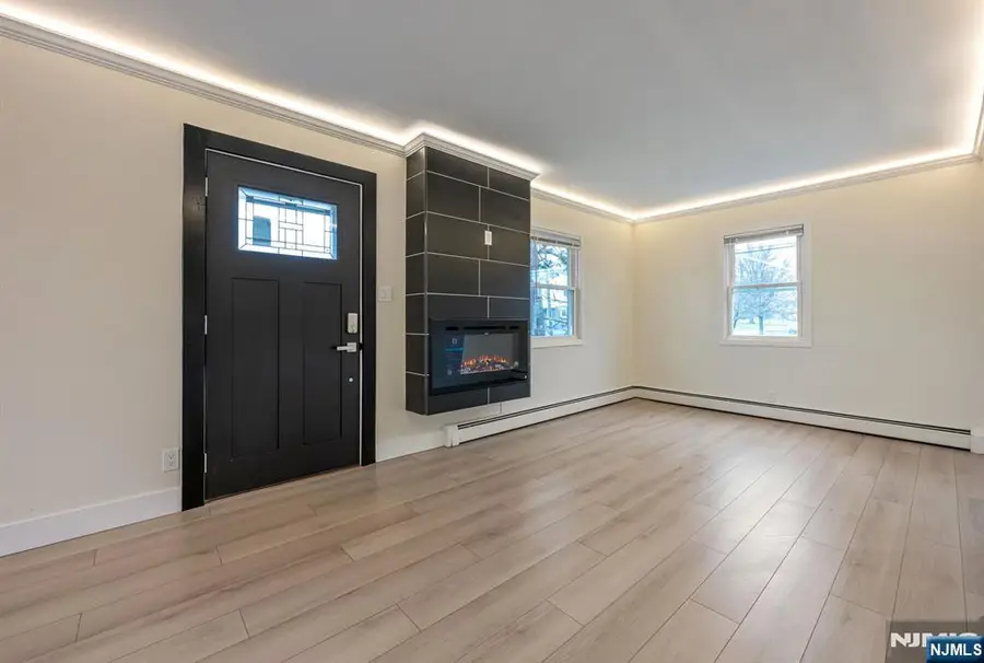 136 Palsa Avenue, Elmwood Park, NJ 07407 - #3