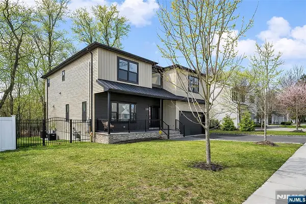 129 Rivervale Road, River Vale, NJ 07675