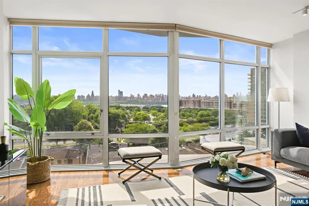 100 Thompson Lane 6B, Edgewater, NJ 07020 - #1