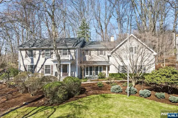760 Rivenwood Road, Franklin Lakes, NJ 07417
